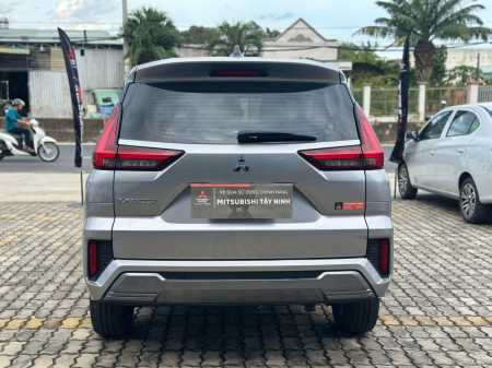 XPANDER PREMIUM BẠC 2023z6820751779966_0b35e83e08c64a39ee802ea567953128